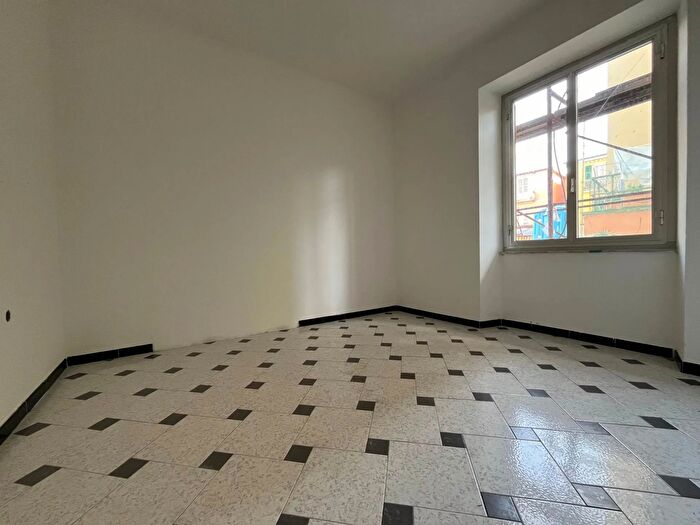 Appartamento con 5 locali in vendita in Lavagna