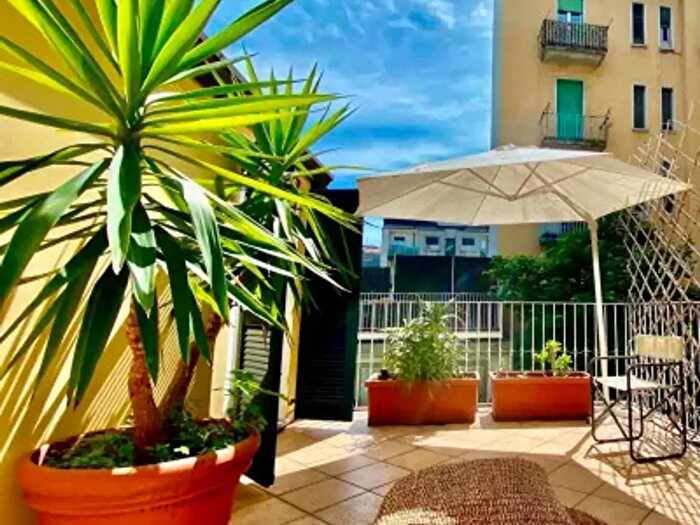 Appartamento trilocale in vendita in Via Ennio, Milano