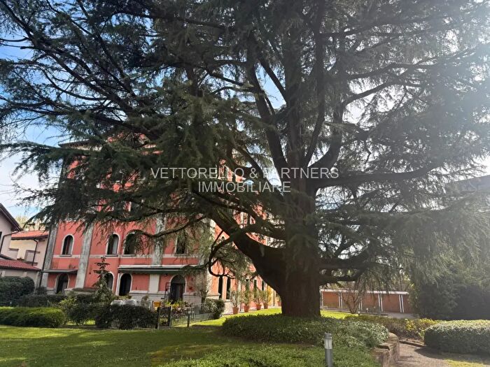 Appartamento trilocale in vendita in Viale Quattro Novembre, Treviso