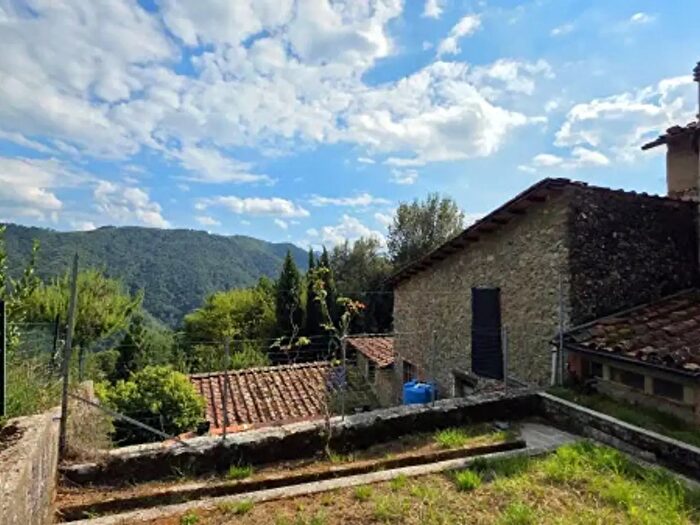 Casa con 5 locali in vendita in Via Mandelico, Coreglia Antelminelli