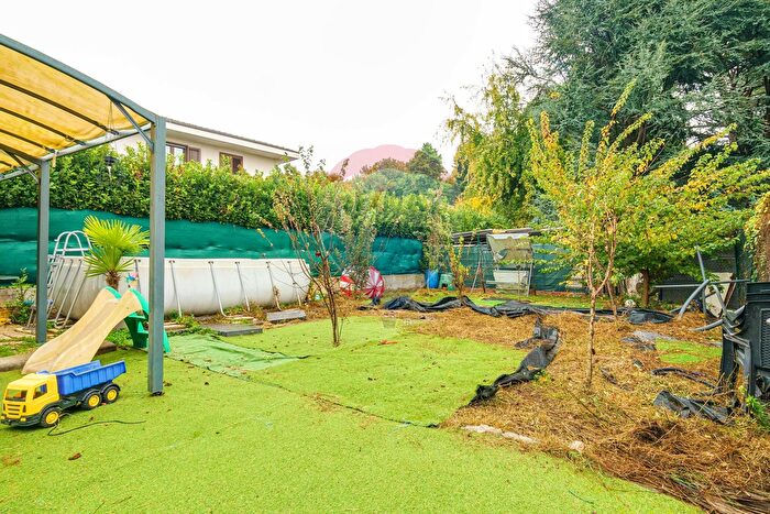 Casa trilocale in vendita in Via Varese, Mozzate