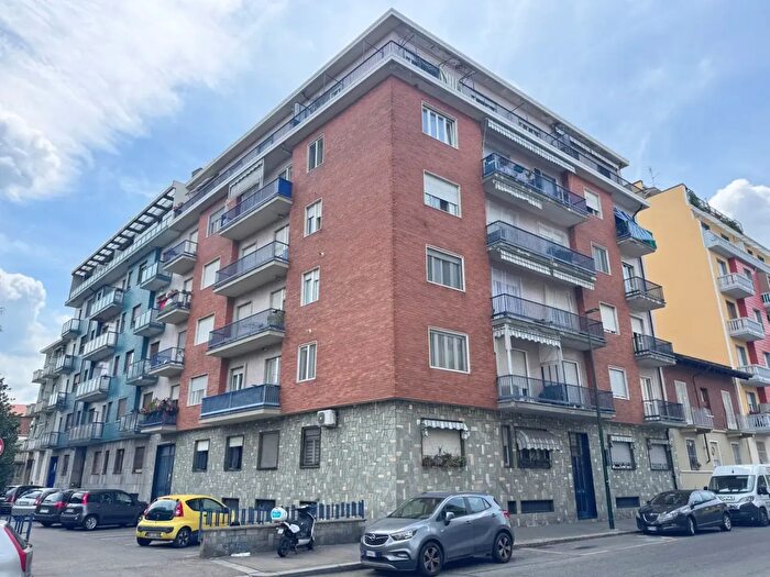 Appartamento trilocale in vendita in Via Saverio Mercadante, Torino