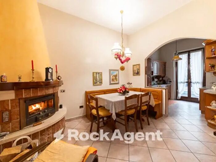 Casa con 5 locali in vendita in Via Vittorio Alfieri, Cerro Maggiore