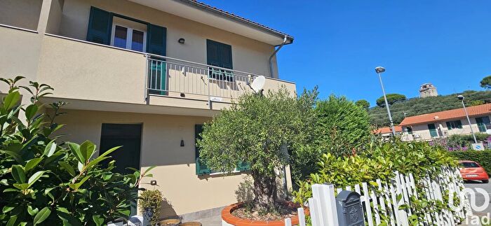 Casa con 7 locali in vendita in Via Coreallo, Spotorno