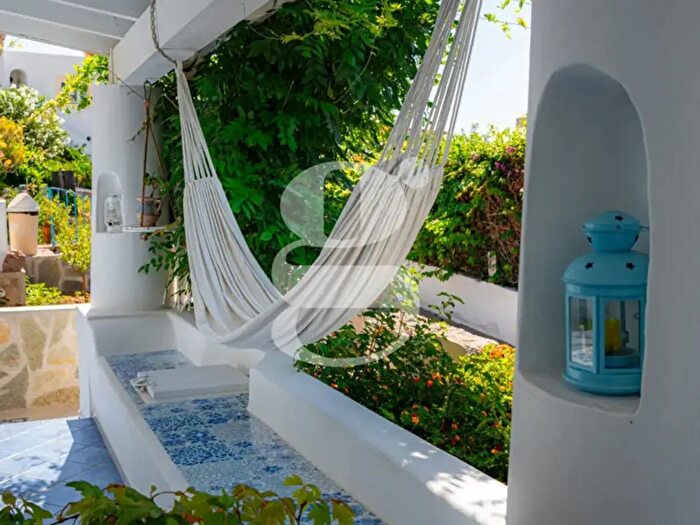 Casa con 8 locali in vendita in Via Drautt Snc, Lipari