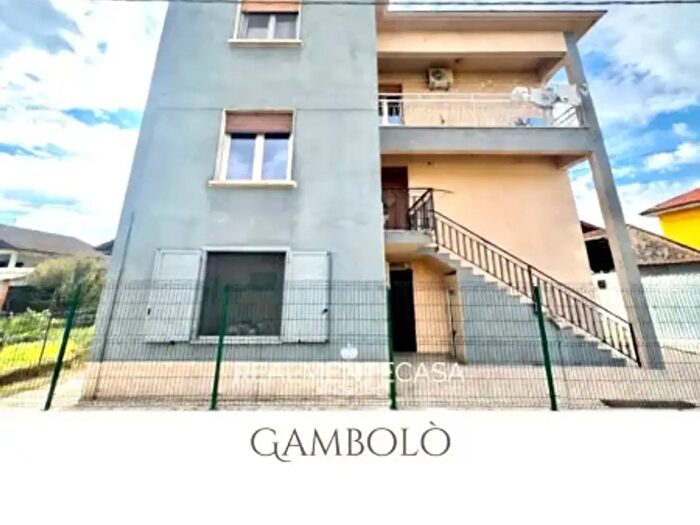Appartamento trilocale in vendita in Via Vignate, Gambolo'