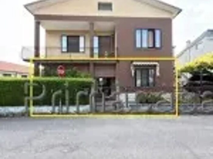 Appartamento quadrilocale in vendita in Via Isonzo, Ronco All'Adige