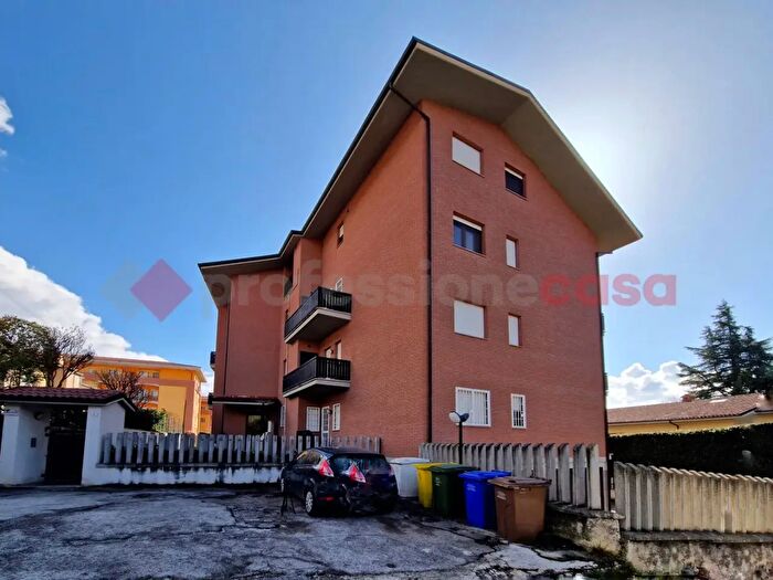 Appartamento con 6 locali in vendita in Via Argentina, LAquila