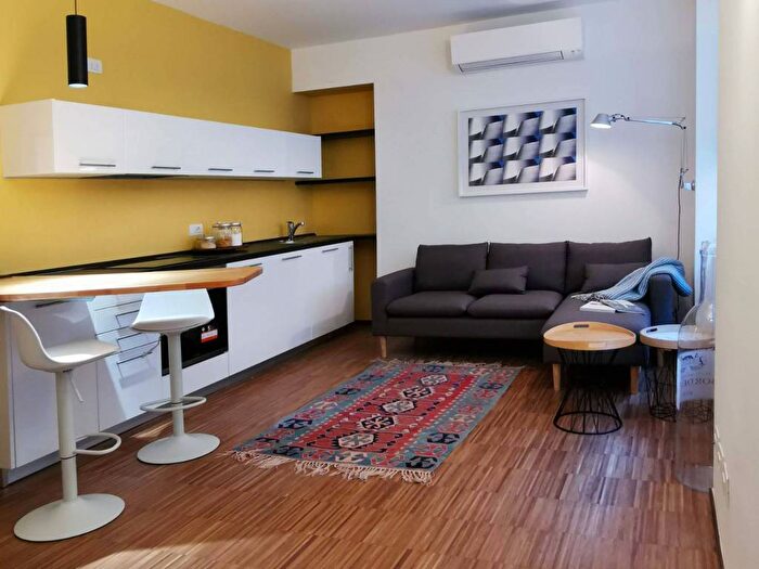 Appartamento monolocale in affitto in Via Correggio, De Angeli, Milano