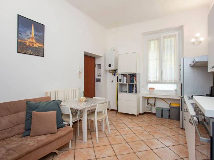 Appartamento bilocale in affitto in Via Antonio Tolomeo Trivulzio, Gambara, Milano