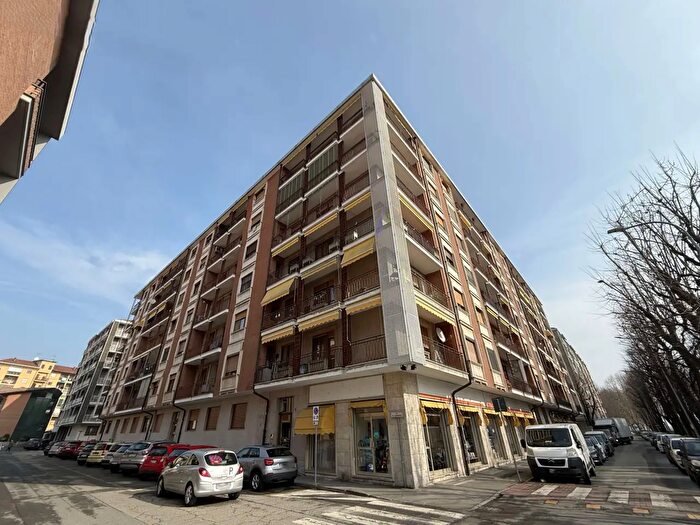 Appartamento con 5 locali in vendita in Chivasso