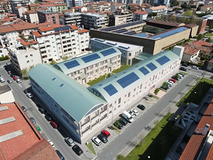 Appartamento trilocale in vendita in Prato