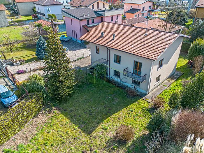 Case in Vendita e in Affitto - 2