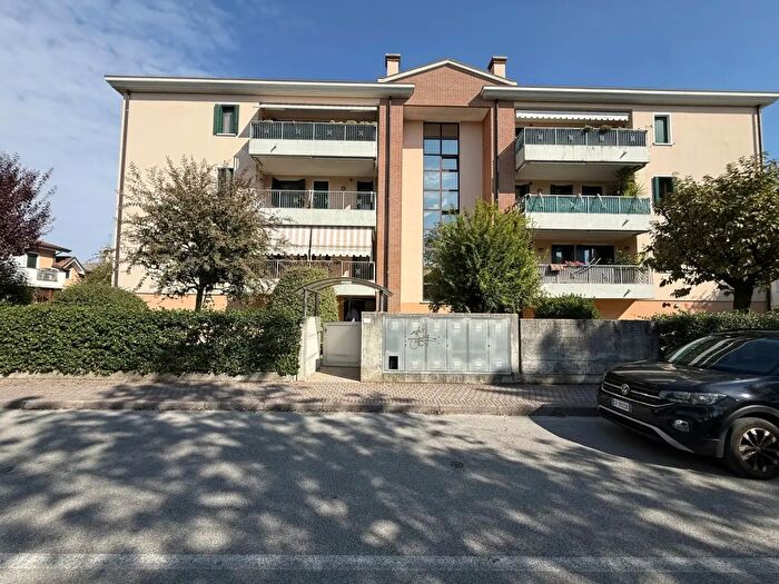 Appartamento quadrilocale in vendita in Via Papa Luciani, San Dona' Di Piave