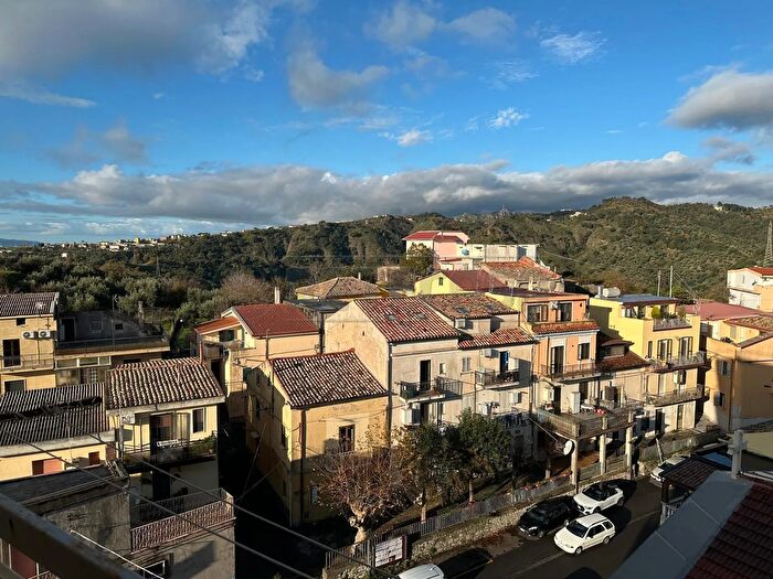 Appartamento quadrilocale in vendita in Via Ettore Vitale, Catanzaro