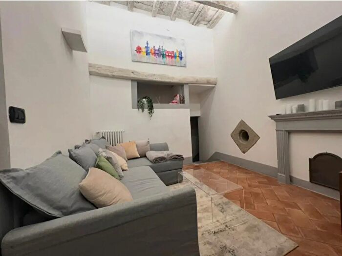 Appartamento quadrilocale in affitto in Piazza di Santo Spirito, Firenze