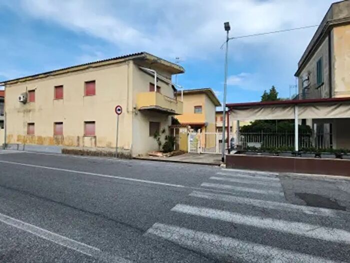 Appartamento quadrilocale in vendita in Strada Statale Spartà, Messina
