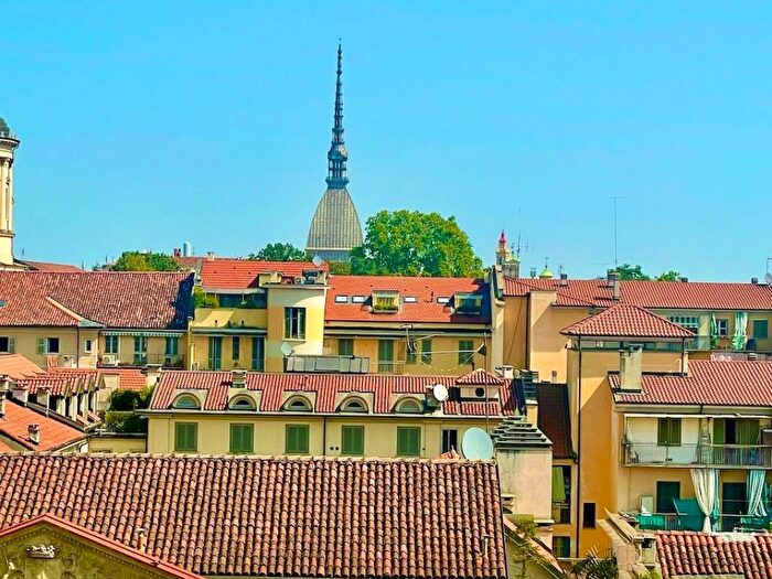 Appartamento quadrilocale in affitto in Corso Vittorio Emanuele II, Via della Rocca, Torino