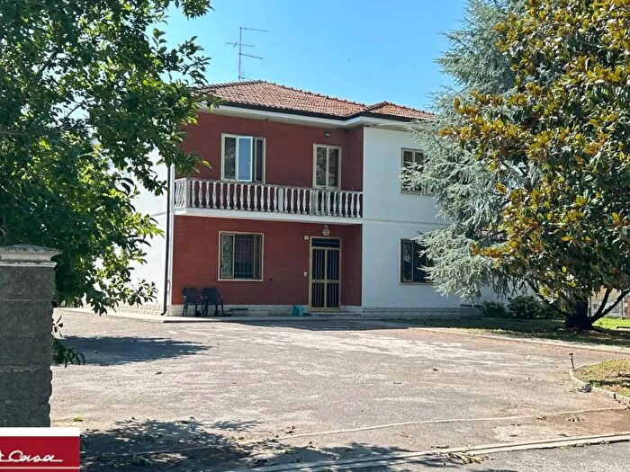 Casa con 7 locali in vendita in Via del Fabbro, Ferrara