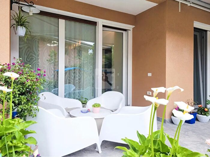 Appartamento trilocale in vendita in Via Giacomo Bozzoni, Riva Del Garda