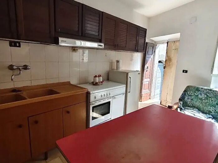Appartamento con 6 locali in vendita in Via Garibaldi, Patrica