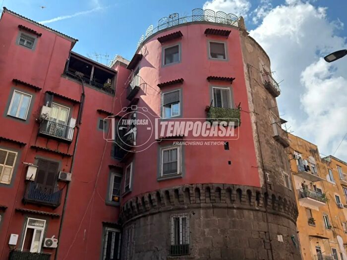 Appartamento quadrilocale in vendita in Napoli