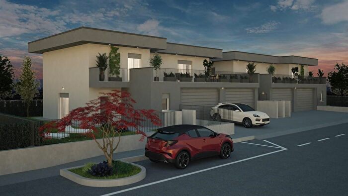 Case in Vendita e in Affitto - 2