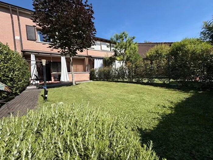 Casa quadrilocale in vendita in Via Ciclabile Manenti, Reggio Emilia