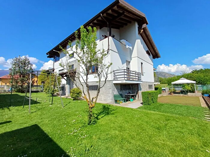 Casa con 5 locali in vendita in Montebasso, Fiano
