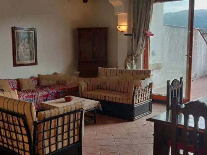 Appartamento quadrilocale in vendita in Piazza Umberto I, Ciminna