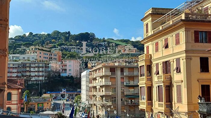 Appartamento trilocale in vendita in Rapallo