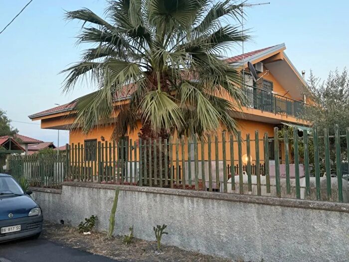 Casa con 7 locali in vendita in Via del Cormorano, Belpasso