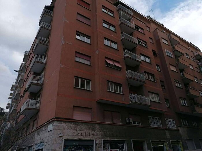 Appartamento bilocale in affitto in Via Francesco Sivori, Cipro, Roma