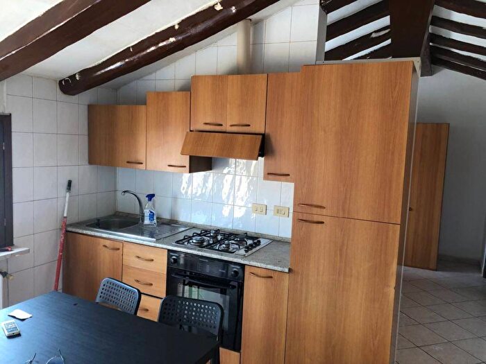 Appartamento bilocale in affitto in Via Dante Alighieri, Centro Storico, Reggio Emilia