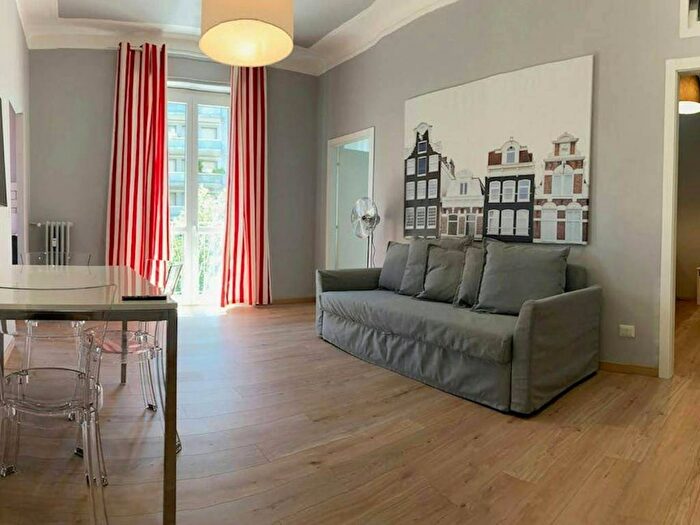 Appartamento trilocale in affitto in Corso Lodi, Corvetto, Milano