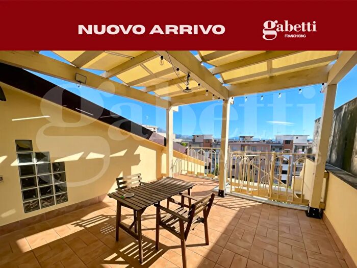 Casa quadrilocale in vendita in Via Atratina II Trav DX, Gaeta