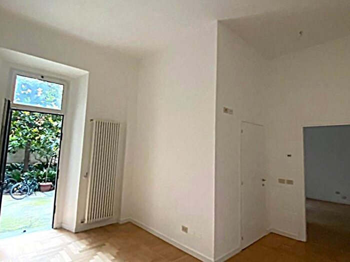 Appartamento bilocale in affitto in Via Bartolomeo Eustachi, Morgagni, Milano