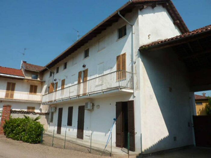 Casa con 6 locali in vendita in Centro, Mortara