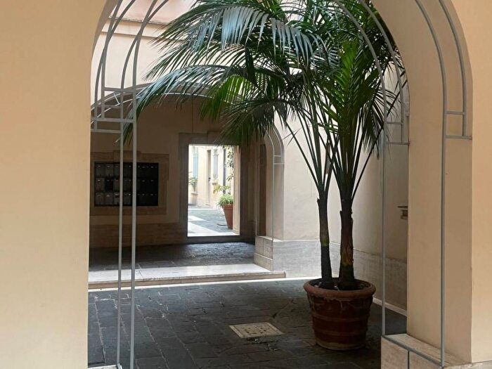 Appartamento bilocale in affitto in Via di San Teodoro, Colosseo Fori Imperiali, Roma