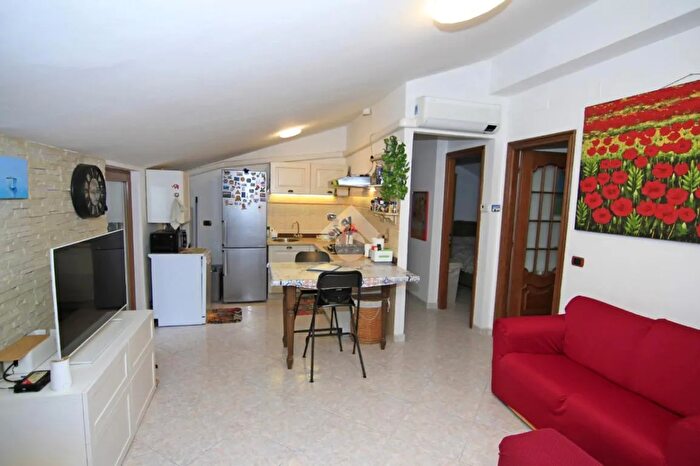 Appartamento trilocale in vendita in Via Pietro Forni, Serravalle Scrivia