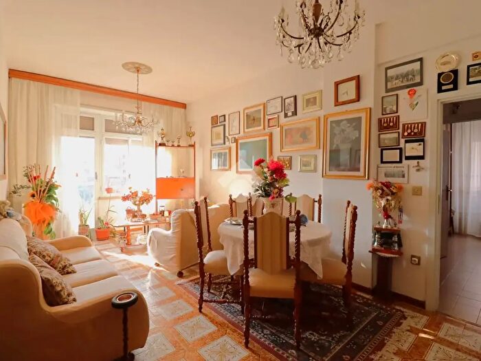 Appartamento trilocale in vendita in Viale Rossini, Terni