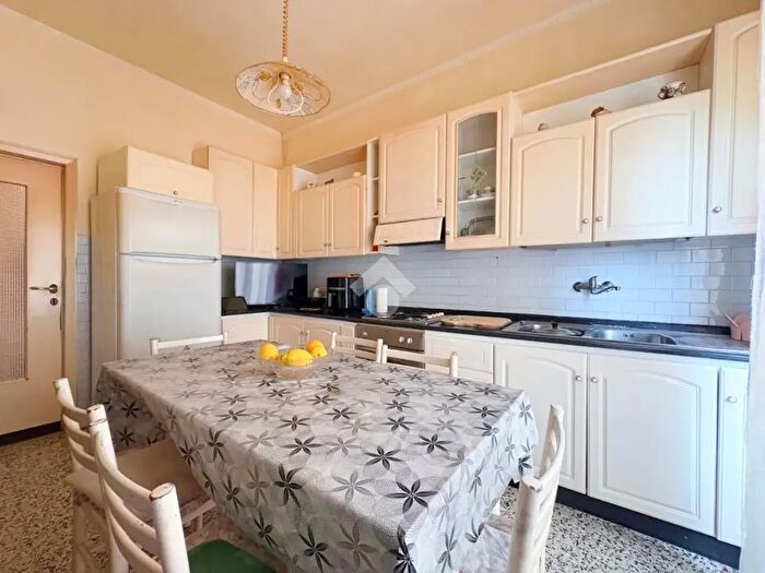 Appartamento trilocale in vendita in Via Michelangelo, Silvi