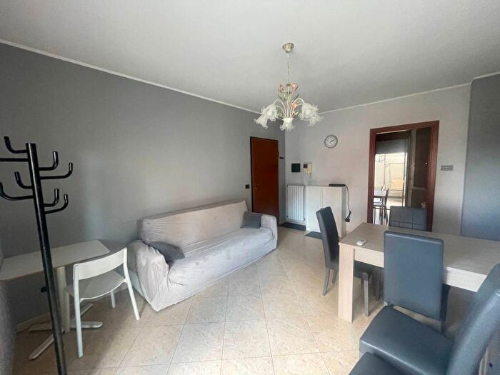Appartamento quadrilocale in affitto in Via Rueglio, Barriera di Lanzo, Torino