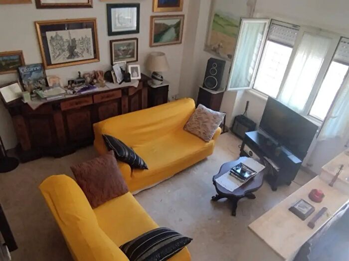 Appartamento quadrilocale in vendita in Roma