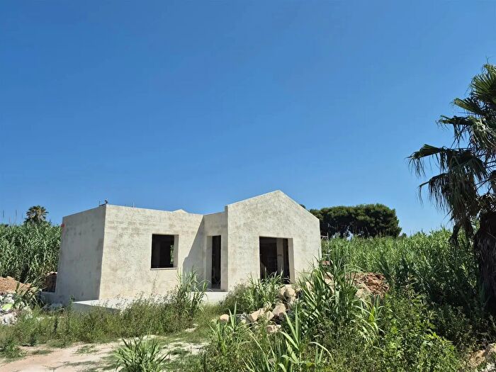 Casa con 6 locali in vendita in Marsala