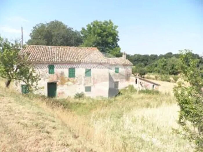 Casa con 6 locali in vendita in Via Sacca, Colli al Metauro