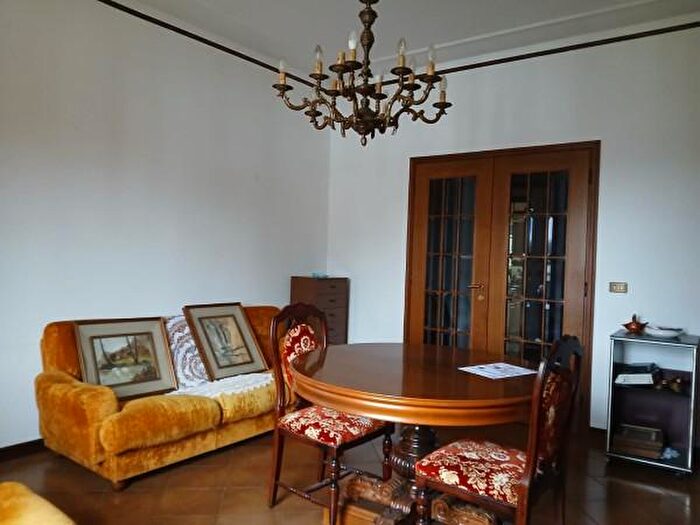 Appartamento trilocale in vendita in Viale Stefano Castignoli, Vigolzone