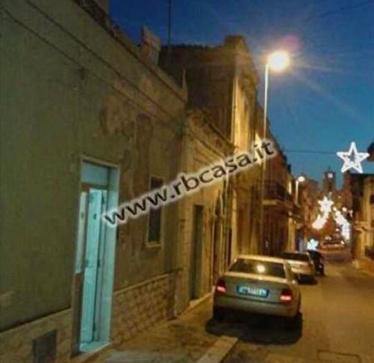 Casa quadrilocale in vendita in Via Ispica, Ispica