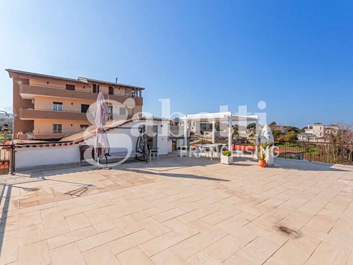 Appartamento quadrilocale in vendita in Via Socrate, Marano Di Napoli