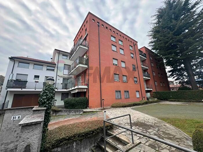 Appartamento bilocale in vendita in Via Canova a, Varese